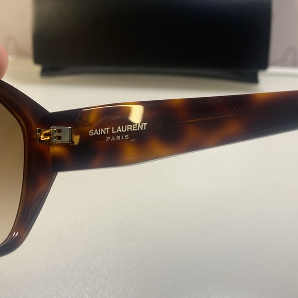 💯 - NWT SAINT LAURENT YSL SLM8/F 003 Havana Brown Gold Logo 56 mm Women's Su… - Picture 9 of 12